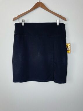 NEW Hybrid & company Black Stretch Knit Mini Skirt with Side Slit